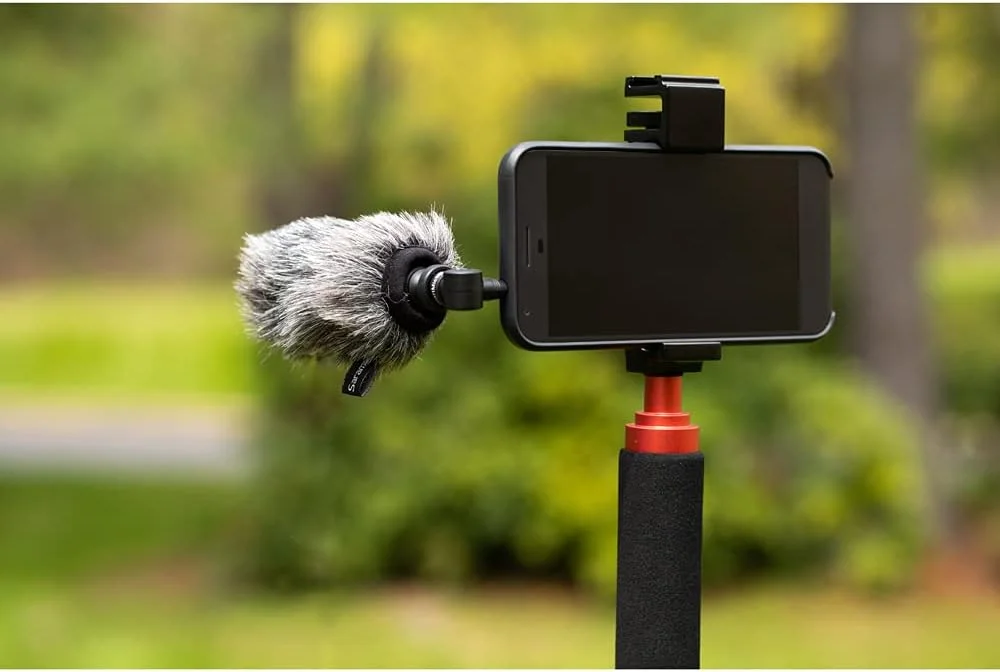 میکروفون شات گان یک طرفه سارامونیک با خروجی 3.5 میلی متری TRRS برای تلفن های هوشمند، تبلت ها، کامپیوترها و موارد دیگر با پورت هدفون 3.5 میلی متری (Smartmic5S) میکروفون شات گان یک طرفه سارامونیک با خروجی 3.5 میلی متری TRRS برای تلفن های هوشمند، تبلت ها، کامپیوترها و موارد دیگر با پورت هدفون 3.5 میلی متری (Smartmic5S)