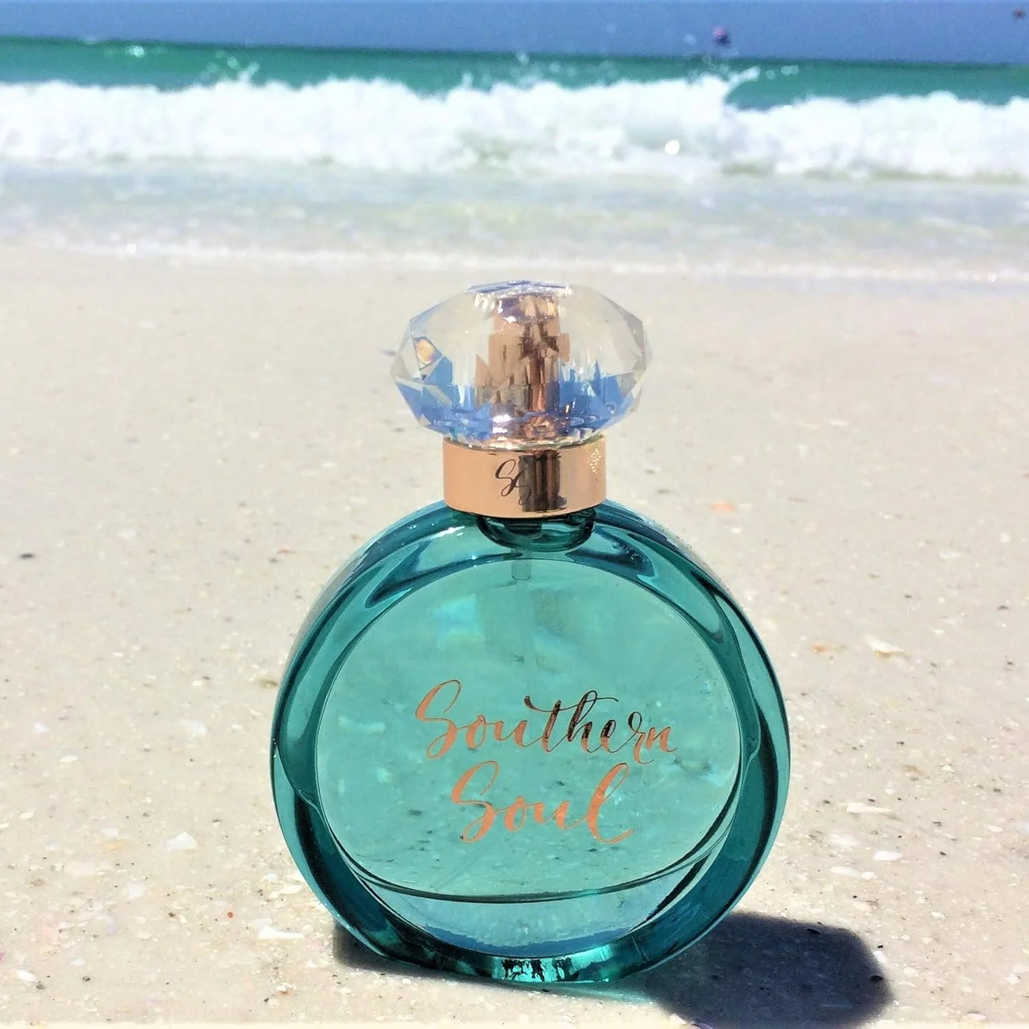 عطر زنانه ساوترن سول از ترو فرگرنس اند بیوتی - اسپری طبیعی - عطر با رایحه گل میوه ای - گرم و سرمست کننده - 50 میلی لیتر عطر زنانه ساوترن سول از ترو فرگرنس اند بیوتی - اسپری طبیعی - عطر با رایحه گل میوه ای - گرم و سرمست کننده - 50 میلی لیتر