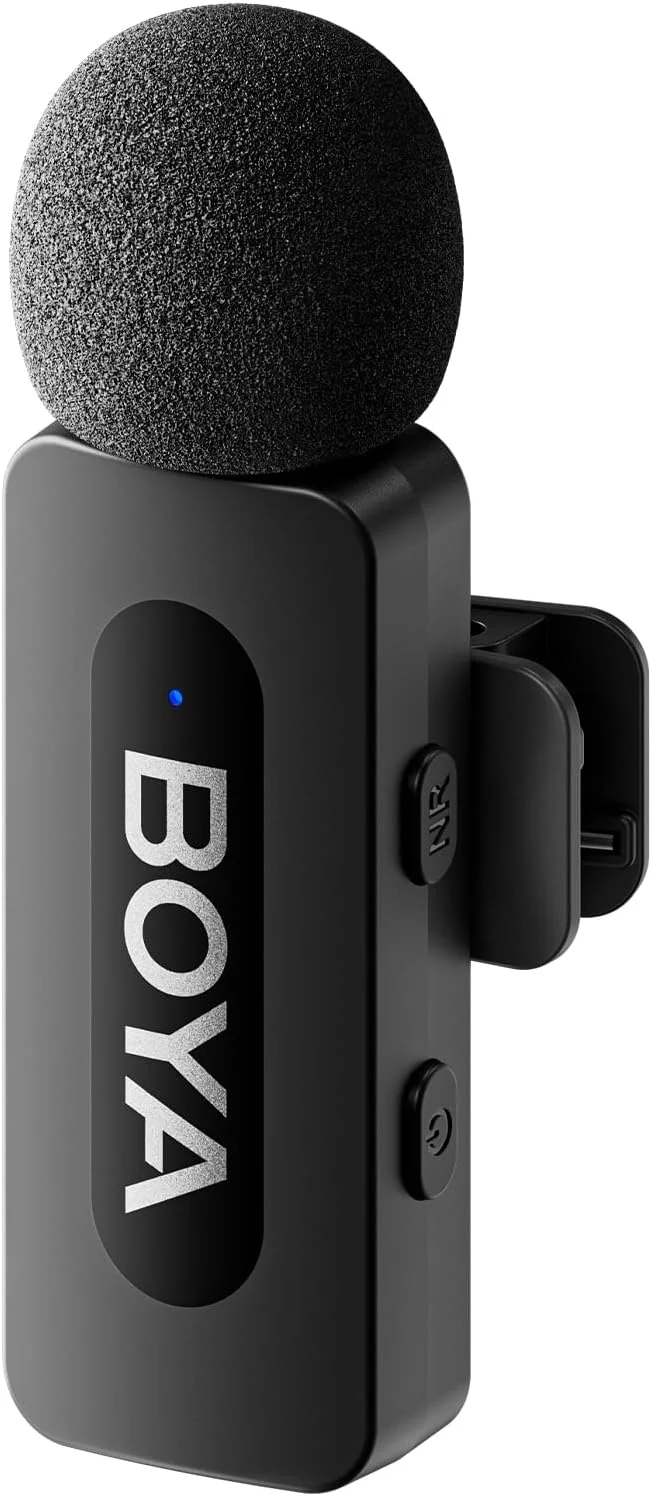 میکروفون بی‌سیم پلاگین Boya by-V1 با برد 100 متر سازگار با آیفون و آیپد، ایده‌آل برای ضبط موبایل، پادکست‌ها و برنامه‌های رسانه‌های اجتماعی مانند یوتیوب و تیک‌تاک