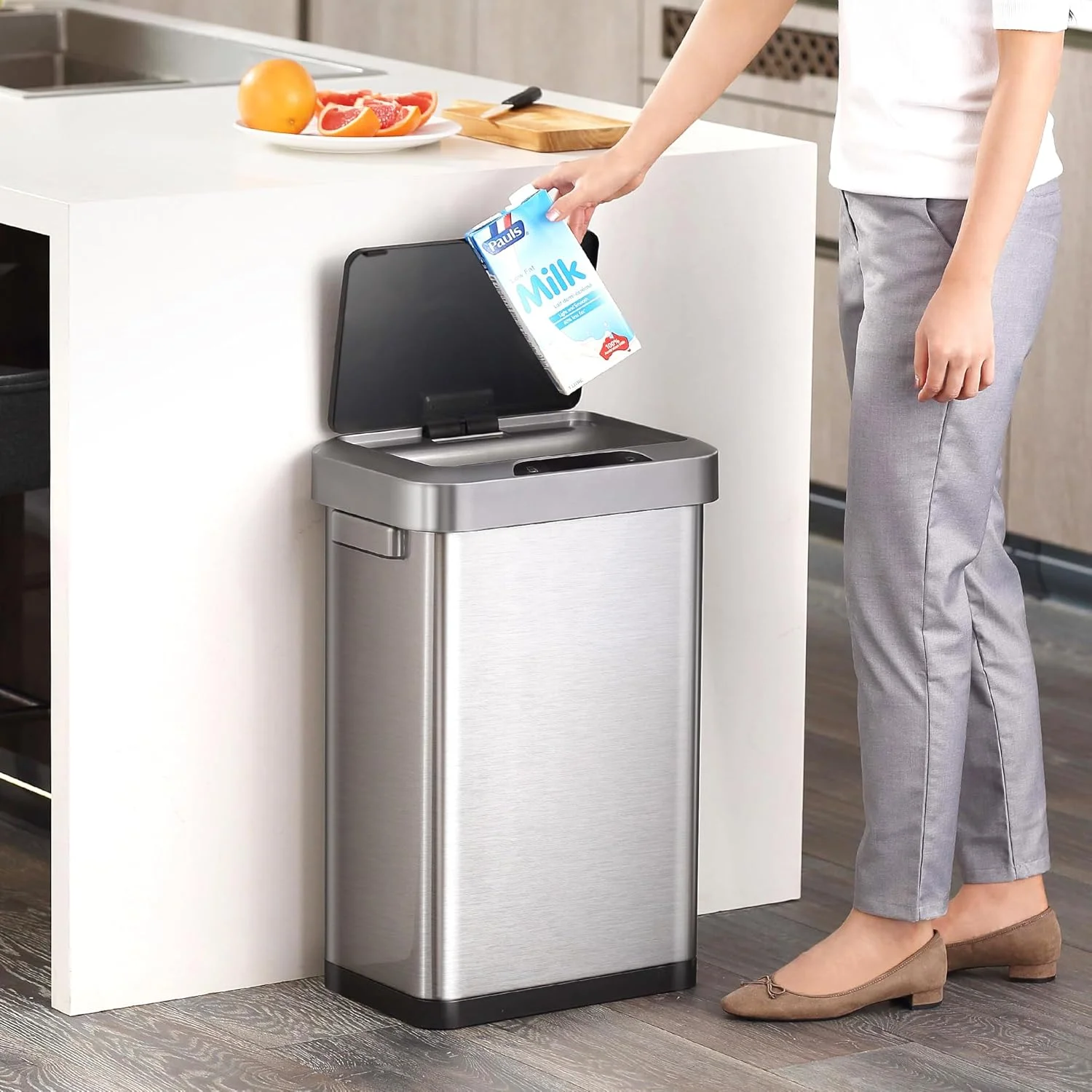 سطل زباله سنسوردار EKO Horizon با ظرفیت 45 لیتر سطل زباله سنسوردار EKO Horizon با ظرفیت 45 لیتر