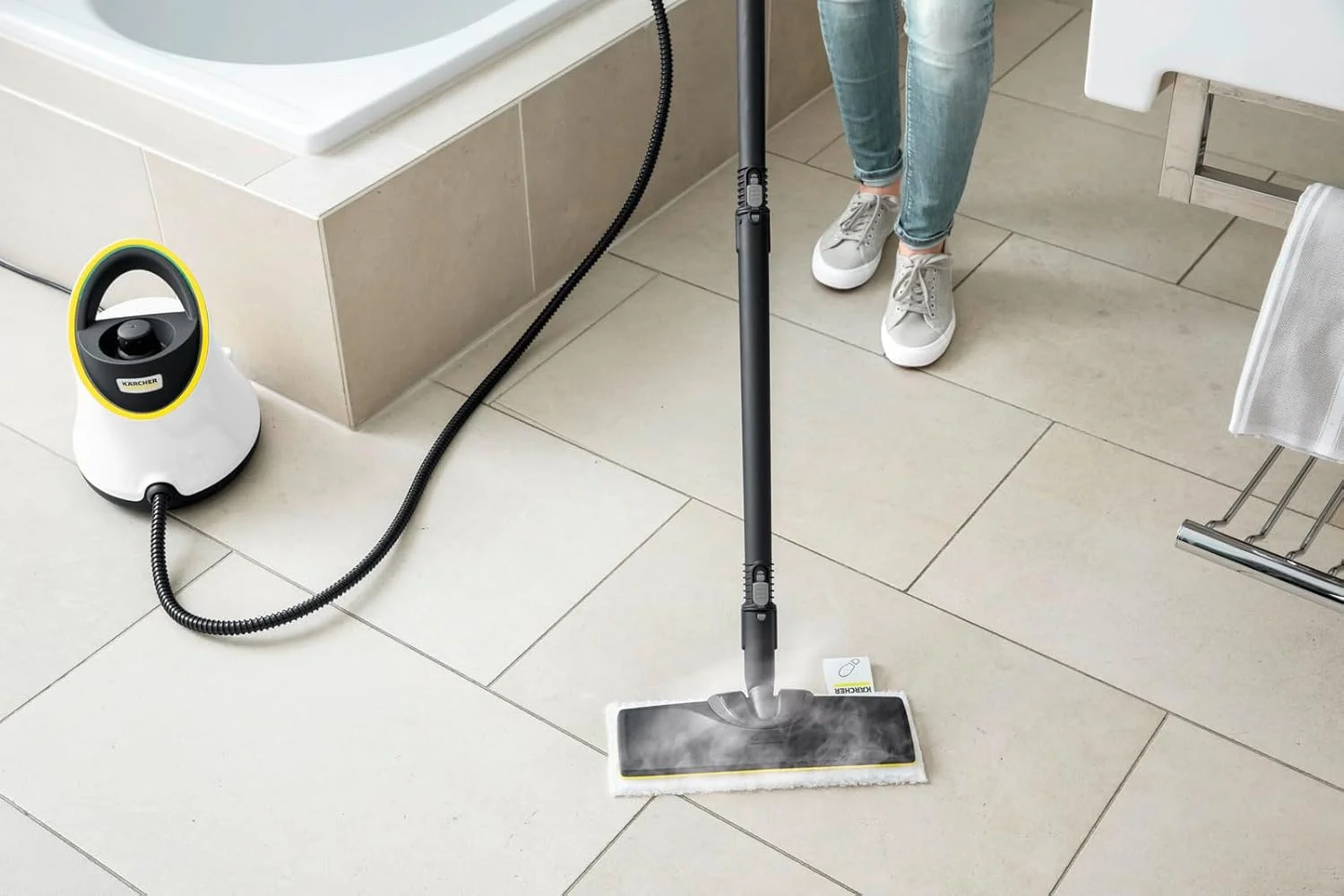 بخارشوی کارچر SC 2 Deluxe EasyFix، تمیز کردن بدون مواد شیمیایی برای کف‌های سخت، آشپزخانه‌ها و حمام‌ها، 1500 وات، با نمایشگر LED و کیت لوازم جانبی
