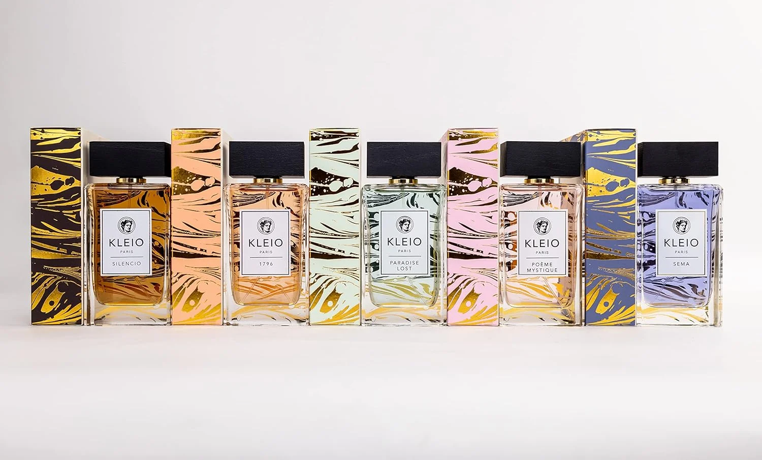 ادکلن زنانه کلیو پاریس مدل SILENCIO EDP حجم 100 میلی لیتر، رایحه ای هوس انگیز و شهوانی با تعادل قدرت و شیرینی، دارای رایحه های گلی کرمی. ادکلن زنانه کلیو پاریس مدل SILENCIO EDP حجم 100 میلی لیتر، رایحه ای هوس انگیز و شهوانی با تعادل قدرت و شیرینی، دارای رایحه های گلی کرمی.