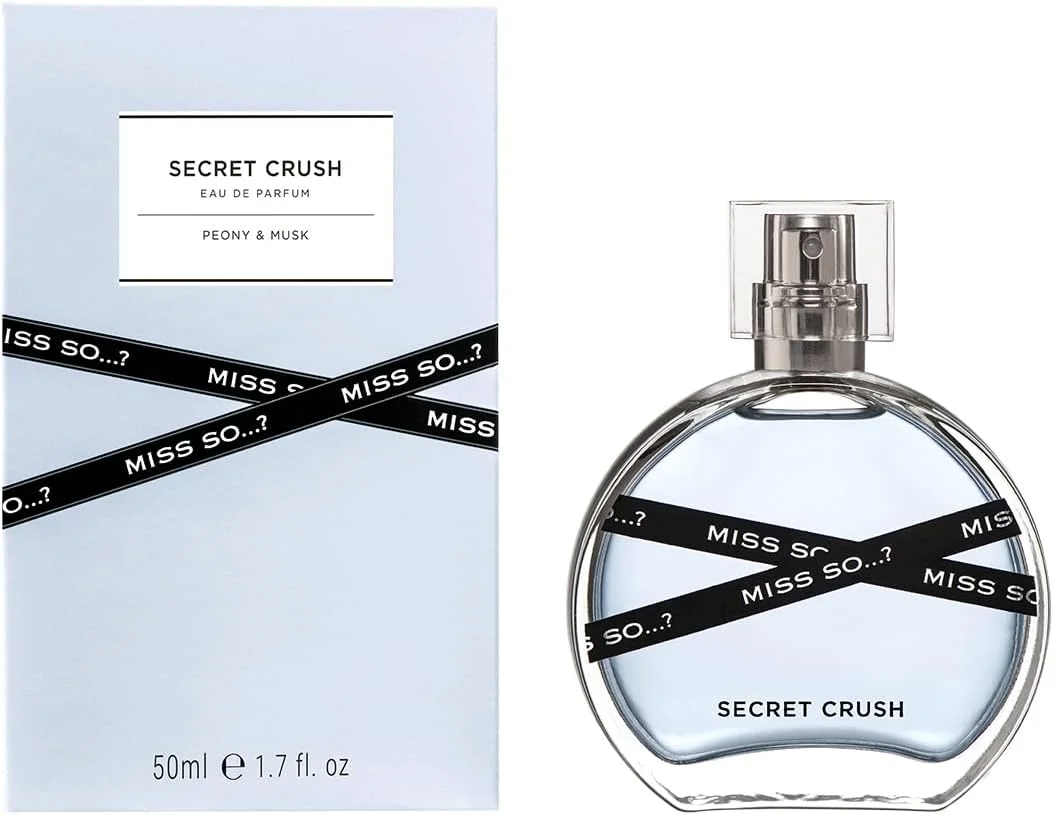 عطر زنانه میس سو…؟ Secret Crush – رایحه ای حسی را با ترکیبی از نت های گلی و تند تجربه کنید، که ظرافت ماندگاری را برای تمام روز ارائه می دهد، ادو پرفیوم – 50 میلی لیتر عطر زنانه میس سو…؟ Secret Crush – رایحه ای حسی را با ترکیبی از نت های گلی و تند تجربه کنید، که ظرافت ماندگاری را برای تمام روز ارائه می دهد، ادو پرفیوم – 50 میلی لیتر