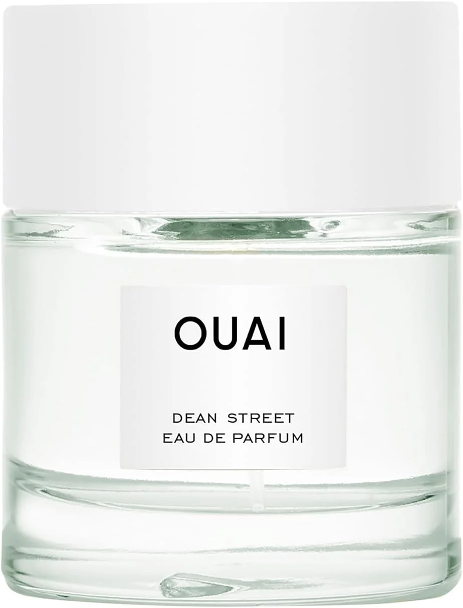 ادو پرفیوم دین استریت اوای. عطری ظریف و مناسب برای استفاده روزمره. این عطر گلی با طراوت، دارای رایحه مرکبات، زردآلو و مگنولیا، و رگه های ظریف گل رز و مشک است (50 میلی لیتر)