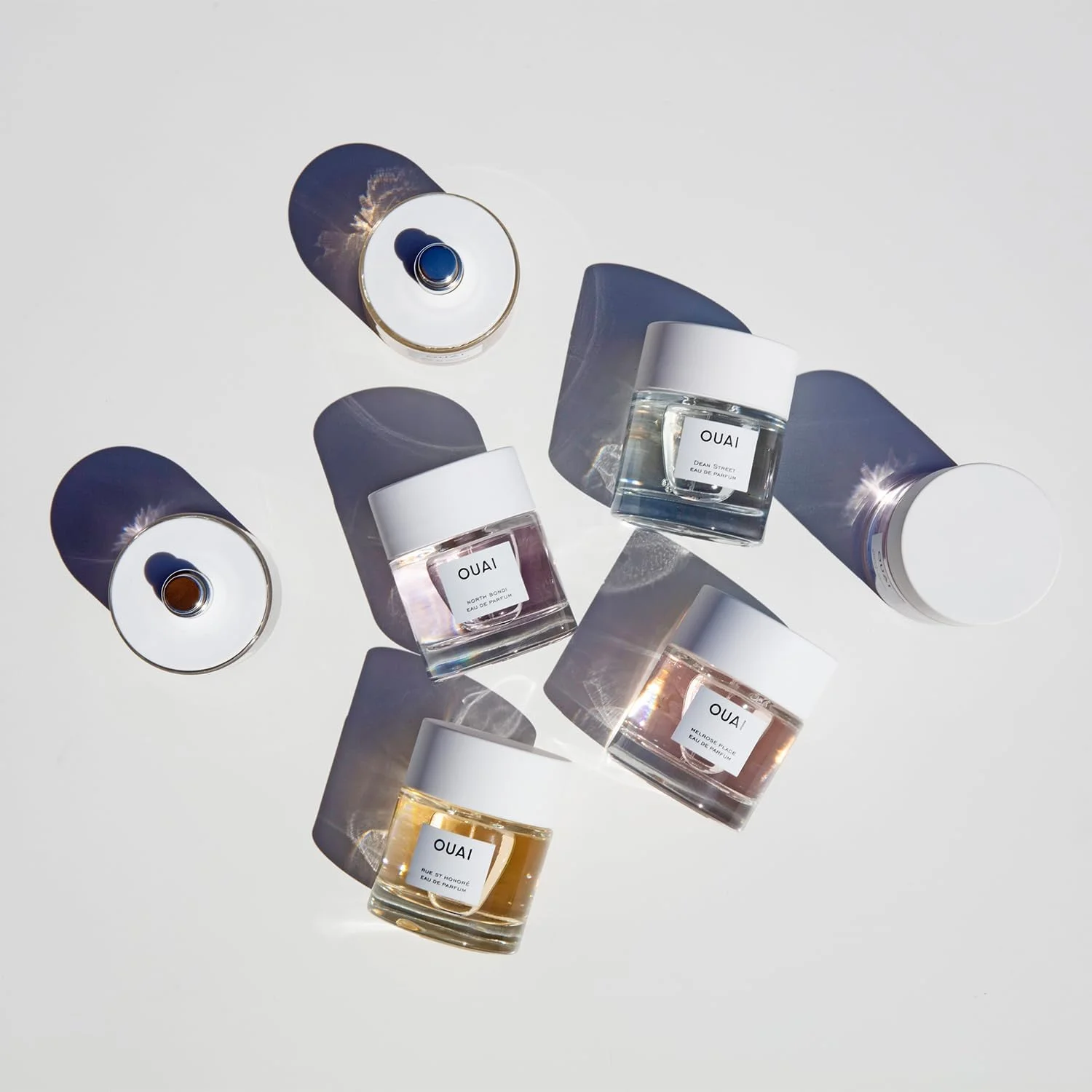 ادو پرفیوم دین استریت اوای. عطری ظریف و مناسب برای استفاده روزمره. این عطر گلی با طراوت، دارای رایحه مرکبات، زردآلو و مگنولیا، و رگه های ظریف گل رز و مشک است (50 میلی لیتر) ادو پرفیوم دین استریت اوای. عطری ظریف و مناسب برای استفاده روزمره. این عطر گلی با طراوت، دارای رایحه مرکبات، زردآلو و مگنولیا، و رگه های ظریف گل رز و مشک است (50 میلی لیتر)