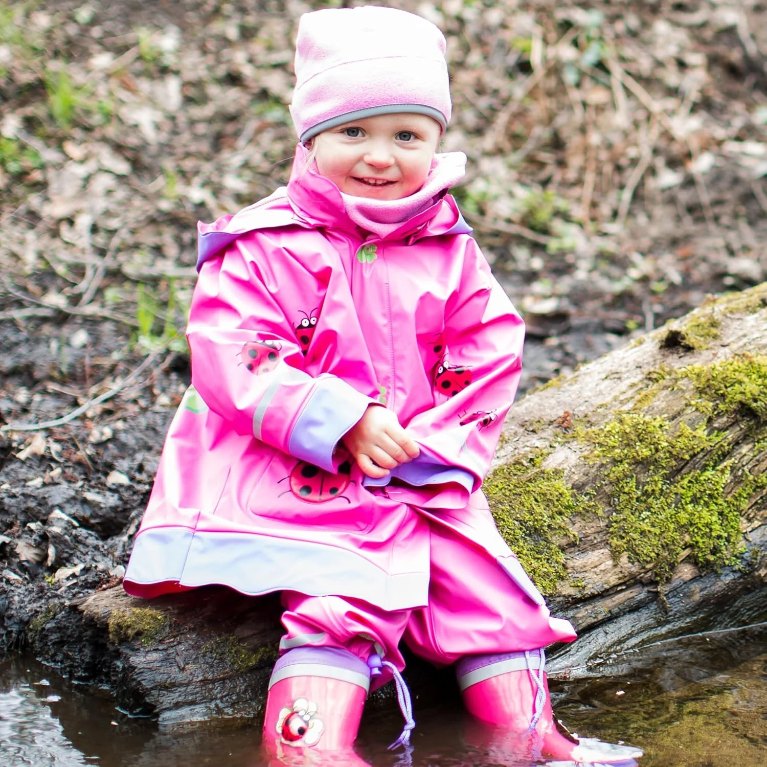 پلی شوز بارانی دخترانه طرح سوسک خوش شانس (تک عددی) پلی شوز بارانی دخترانه طرح سوسک خوش شانس (تک عددی)