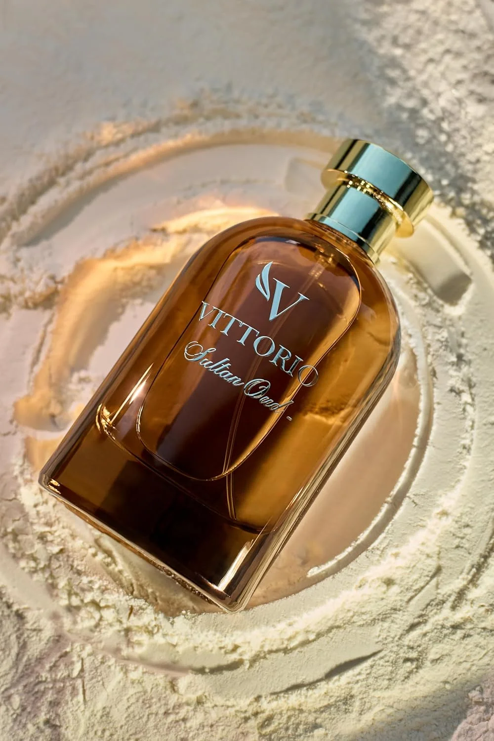 عطر унисекс Vittorio Sultan Oud، رایحه عود تند و عمیق الهام گرفته از لوکس عربی، عطر ماندگار برای حضور قوی و استفاده در شب، 100 میلی لیتر