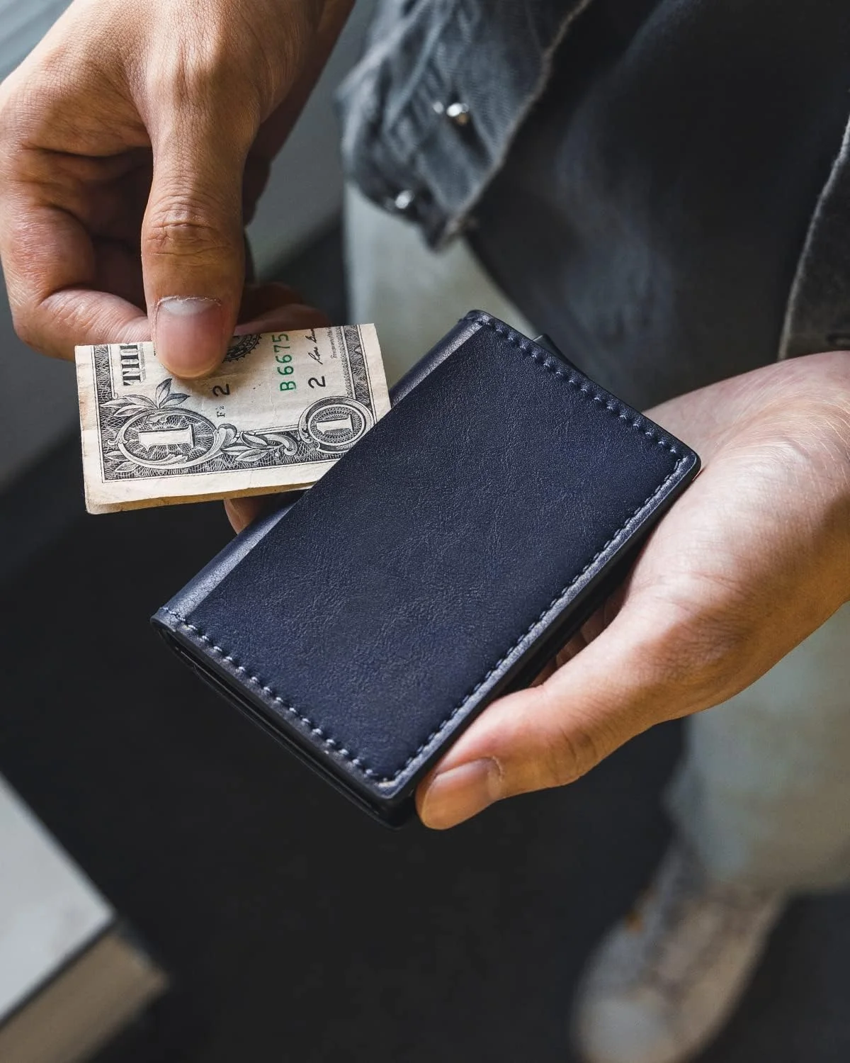 کیف کارت اعتباری VULKIT با محافظ RFID، چرم، بازشو خودکار، کیف پول آلومینیومی باریک جیبی، جاکارتی ویزیت، سرمه ای طرح قدیمی