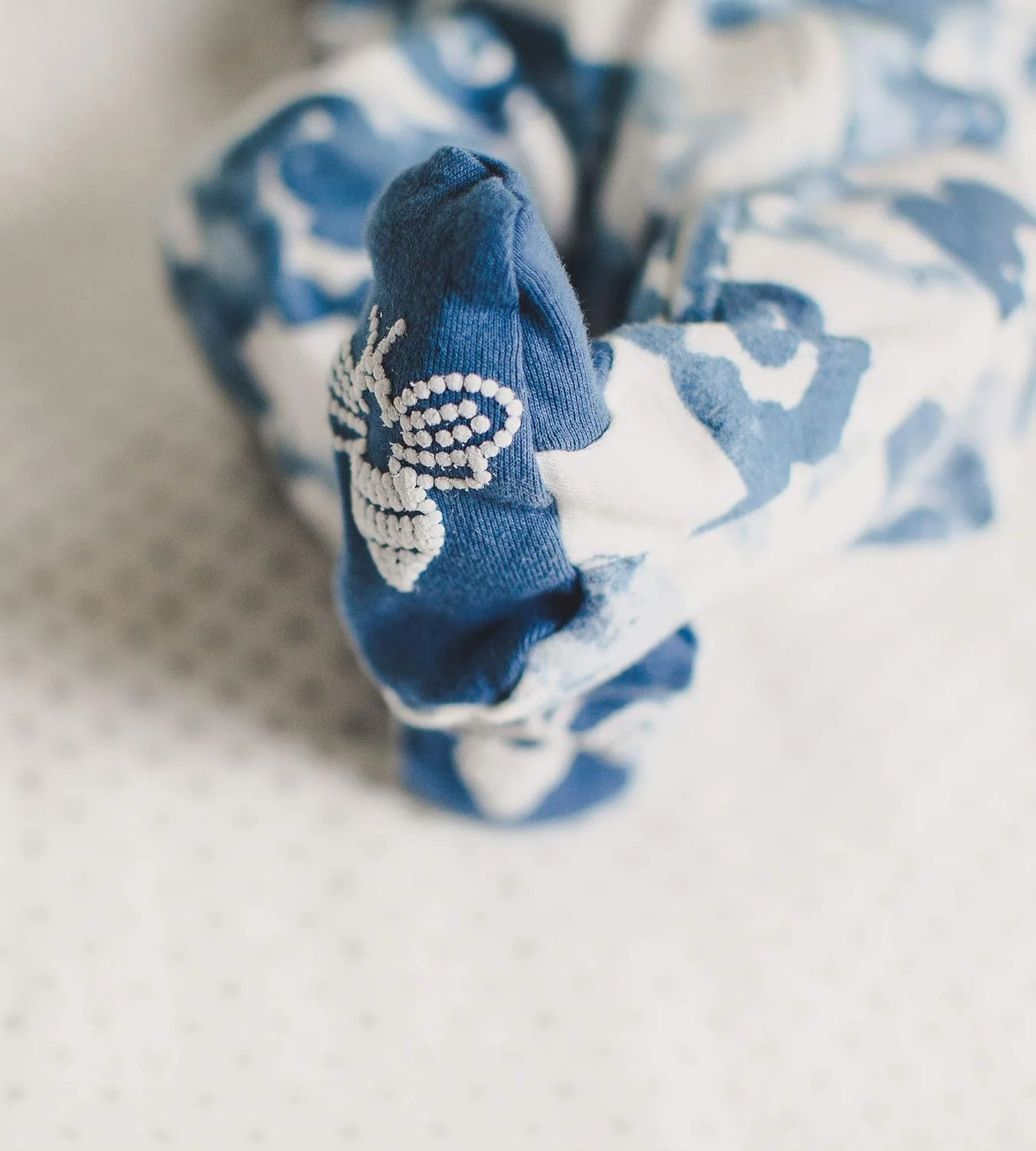 لباس خواب و بازی نوزاد پسرانه Burt's Bees Baby، لباس یکسره پنبه ارگانیک 100%، لباس خواب سرهمی زیپ دار جلو لباس خواب و بازی نوزاد پسرانه Burt's Bees Baby، لباس یکسره پنبه ارگانیک 100%، لباس خواب سرهمی زیپ دار جلو