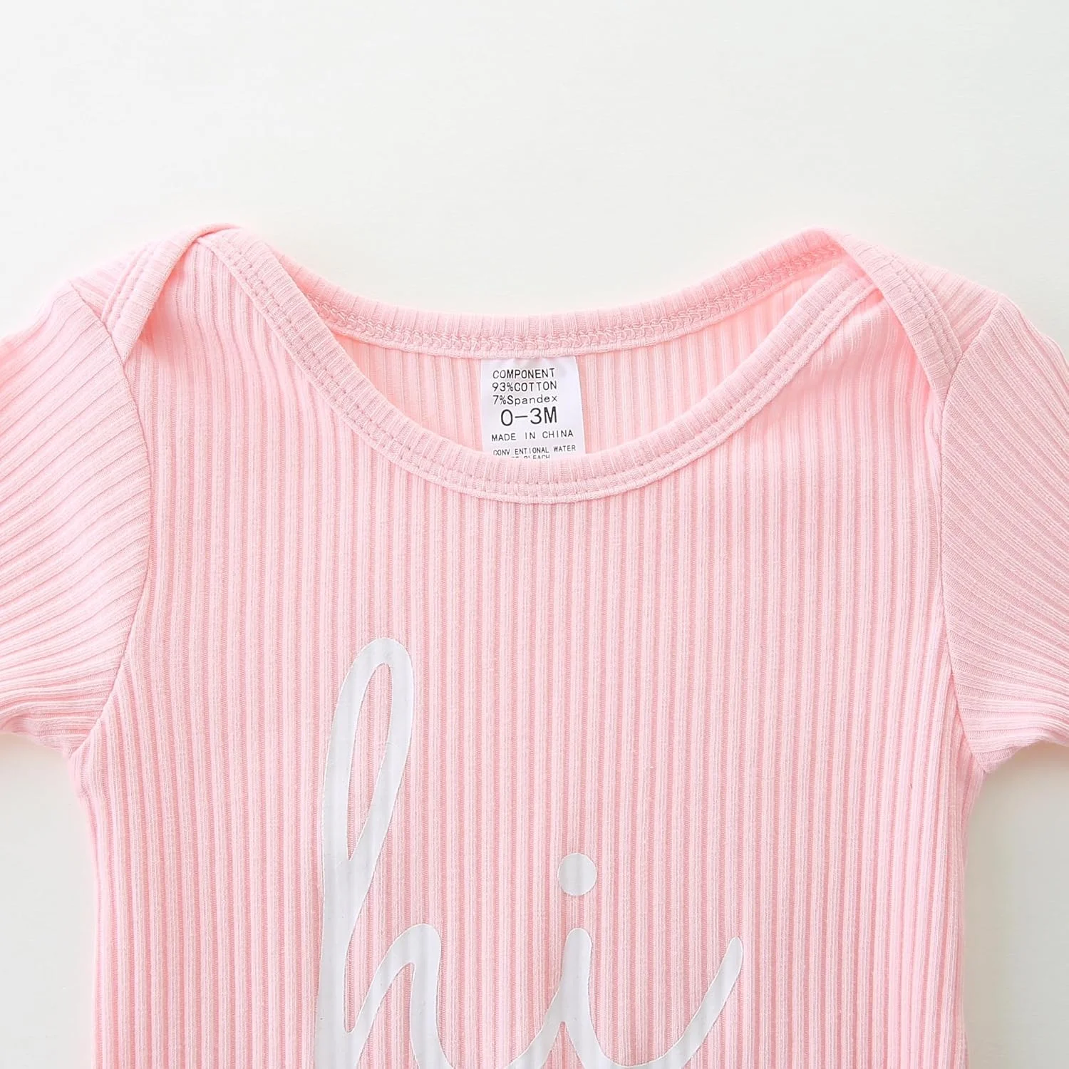 لباس سرهمی نوزادی униsex دنده ای آستین بلند به همراه کلاه و دستکش