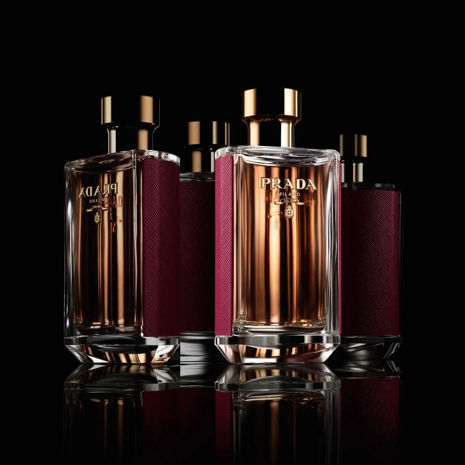 ادو پرفیوم زنانه پرادا La Femme Prada Intense - حجم 100 میلی لیتر ادو پرفیوم زنانه پرادا La Femme Prada Intense - حجم 100 میلی لیتر