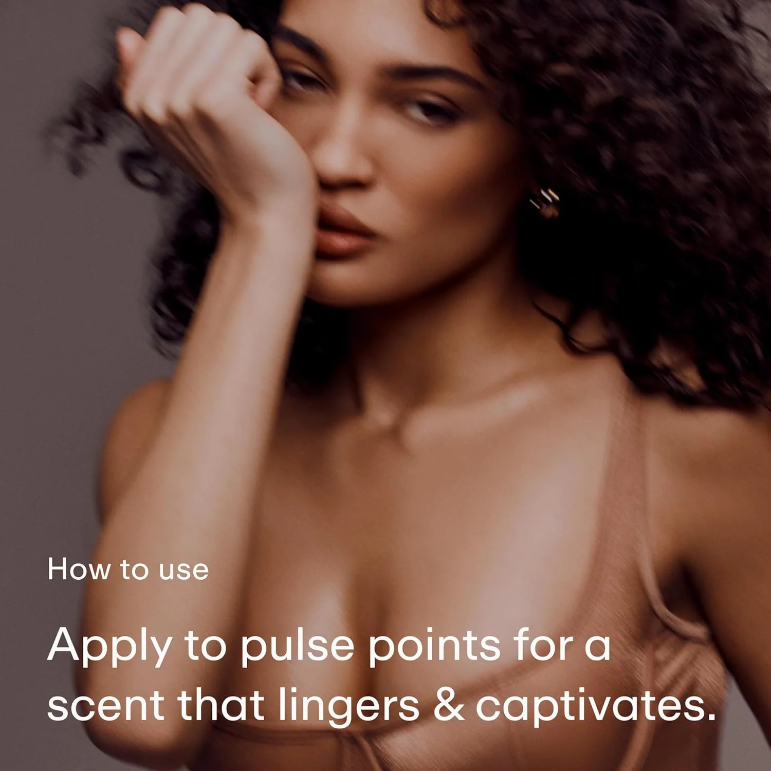 عطر جیبی Somebody Wood از PHLUR - عطر زنانه و مردانه - عطر چوبی تند با رایحه ترنج، لیمو، چوب سدر، چوب صندل، مشک و وانیل (9.5 میلی لیتر) عطر جیبی Somebody Wood از PHLUR - عطر زنانه و مردانه - عطر چوبی تند با رایحه ترنج، لیمو، چوب سدر، چوب صندل، مشک و وانیل (9.5 میلی لیتر)