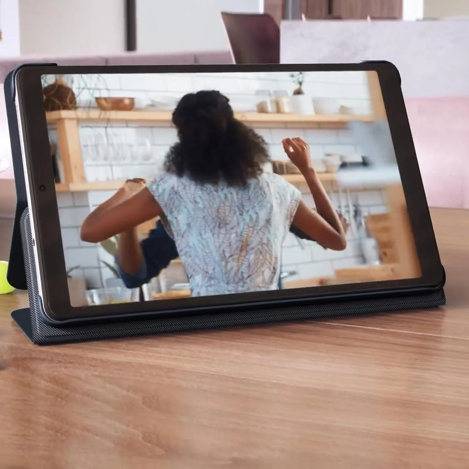 تبلت لنوو Tab M8 نسل 4 به همراه کاور شفاف و محافظ صفحه نمایش، پردازنده MediaTek Helio A22 2.0GHZ، رم 3 گیگابایتی، حافظه 32 گیگابایتی، نمایشگر 8 اینچی HD، اندروید 12، فقط WiFi، رنگ خاکستری - [ZABU0011AE]