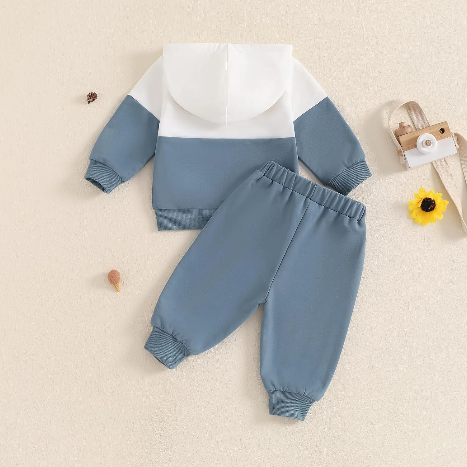 ست لباس پاییزه نوزاد پسر Caziffer شامل هودی آستین بلند با رنگ های متضاد و شلوار الاستیک ست لباس پاییزه نوزاد پسر Caziffer شامل هودی آستین بلند با رنگ های متضاد و شلوار الاستیک