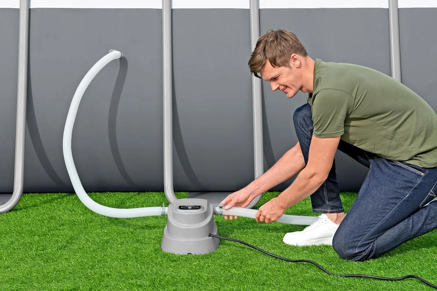 گرمکن استخر بست وی 2800 وات 42.6x26.6x18.7 سانتی متر