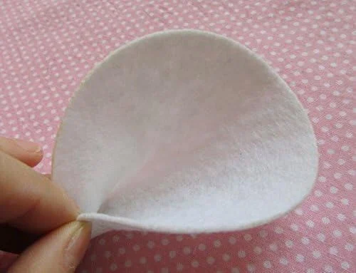 YYCRAFT ورقههای نمدی نرم با ضخامت 2.2 میلیمتر، سایز 23 در 30 سانتیمتر - بسته 24 عددی، سفید YYCRAFT ورقههای نمدی نرم با ضخامت 2.2 میلیمتر، سایز 23 در 30 سانتیمتر - بسته 24 عددی، سفید