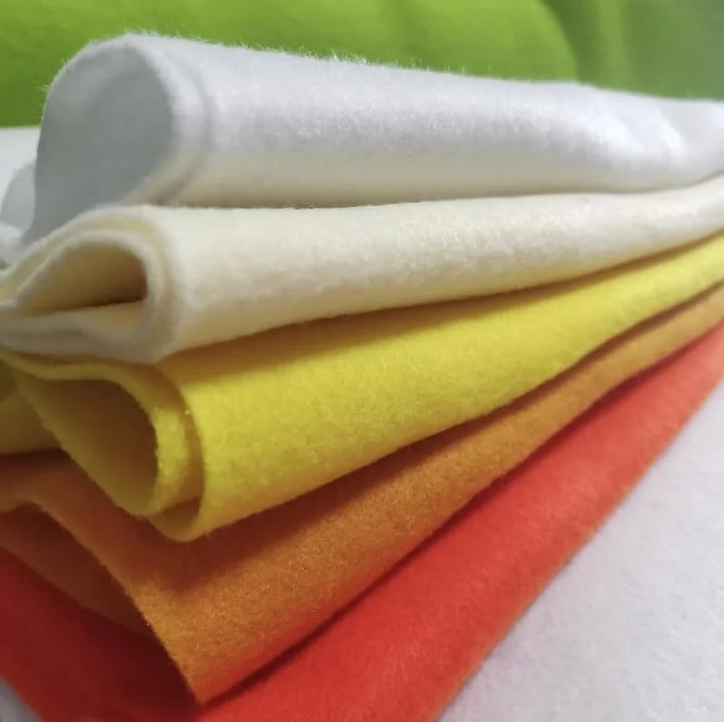 YYCRAFT ورقههای نمدی نرم با ضخامت 2.2 میلیمتر، سایز 23 در 30 سانتیمتر - بسته 24 عددی، سفید YYCRAFT ورقههای نمدی نرم با ضخامت 2.2 میلیمتر، سایز 23 در 30 سانتیمتر - بسته 24 عددی، سفید