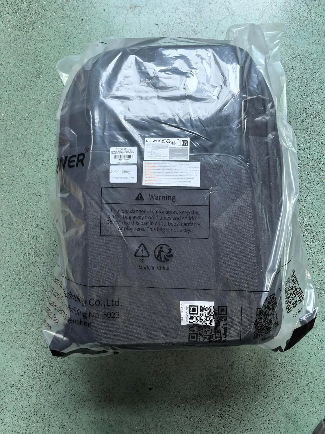 کیف رولی دوربین 2 در 1 Neewer با جداکننده های ضد ضربه جداشدنی، دسته جمع شونده، کمربند، روکش باران، ضد آب، کوله پشتی بادوام برای حمل سه پایه دوربین، فلاش، لنز، لپ تاپ، مشکی، PB027