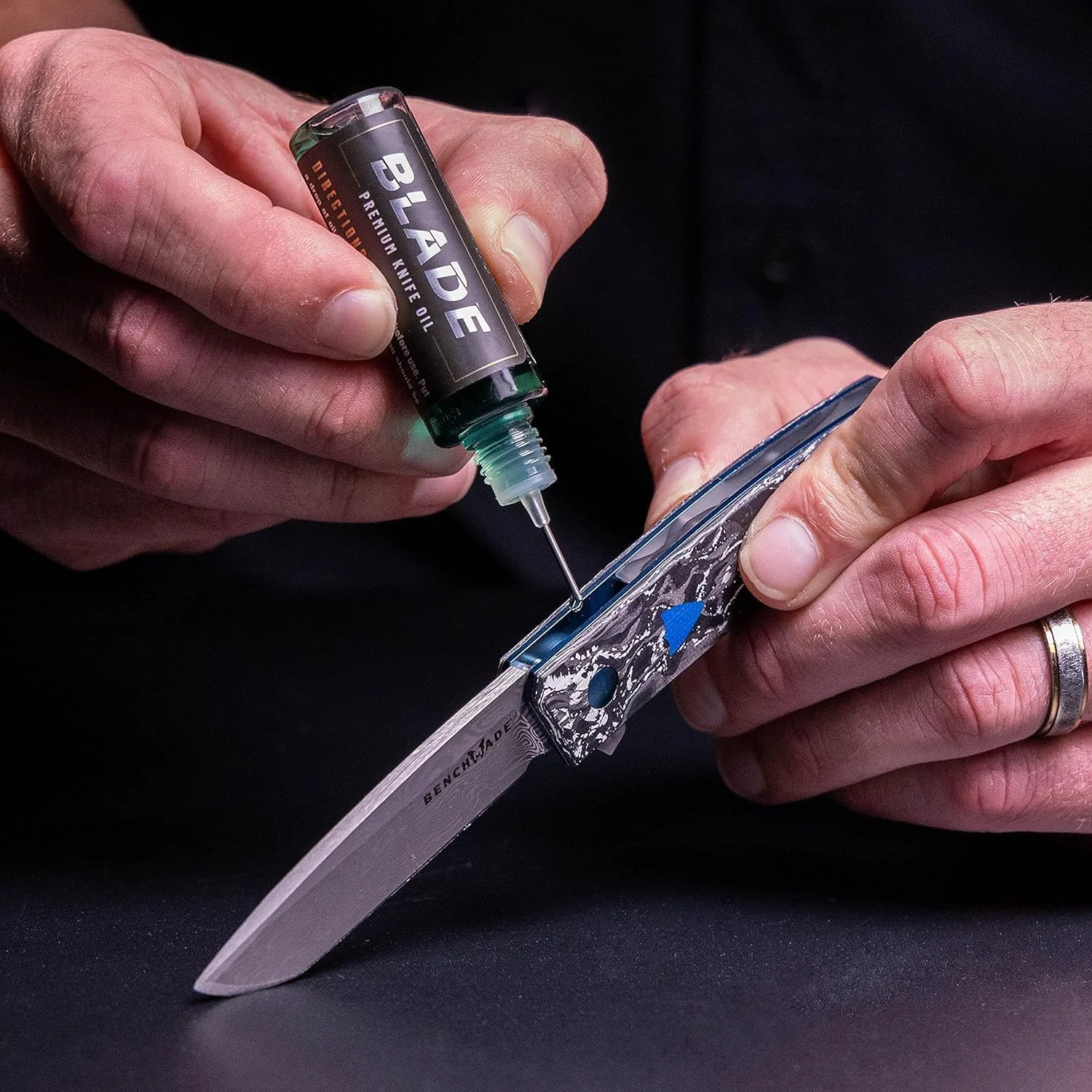 روغن و روان کننده محور چاقو BLADE Premium برای چاقوهای تاشو فولادی و ابزارهای چند منظوره | روان کننده محور چاقو برای تمیز کردن و روغن کاری تیغه های فولادی ظریف