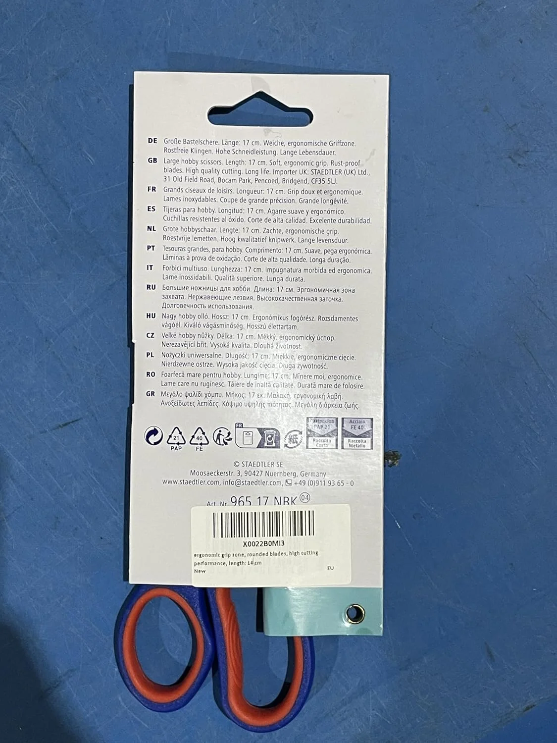 قیچی کودکانه راست دست اشتدلر مدل نوریس 965 17 NBK - طول 17 سانتی متر - بسته 2 عددی قیچی کودکانه راست دست اشتدلر مدل نوریس 965 17 NBK - طول 17 سانتی متر - بسته 2 عددی