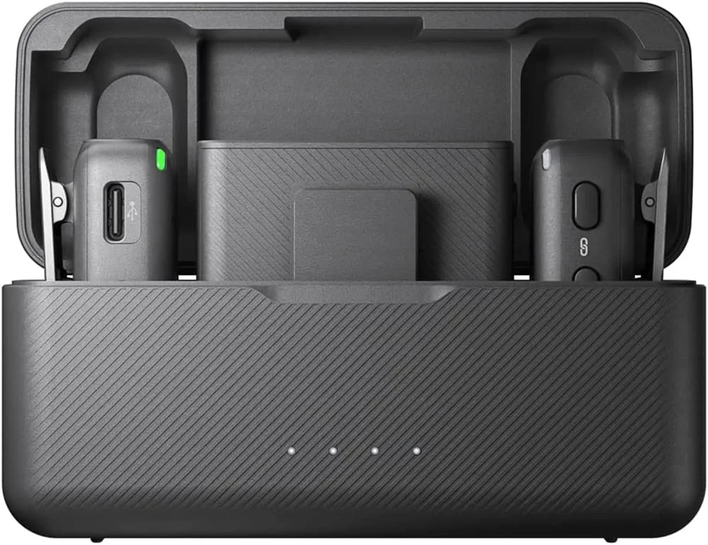 سیستم میکروفون بی سیم و ضبط کننده صدا DJI CP.RN.0000197.01 به همراه کارت حافظه microSDXC لکسار 128 گیگابایتی، کیف سخت 7 اینچی Deco Gear و بسته محافظت پیشرفته CPS سیستم میکروفون بی سیم و ضبط کننده صدا DJI CP.RN.0000197.01 به همراه کارت حافظه microSDXC لکسار 128 گیگابایتی، کیف سخت 7 اینچی Deco Gear و بسته محافظت پیشرفته CPS