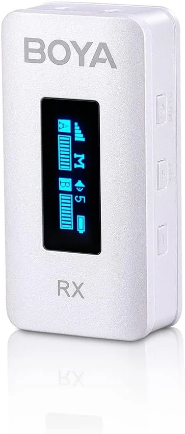 میکروفون بی سیم دو کاناله یقه ای بویا 2.4 گیگاهرتز با جعبه شارژ برای دوربین DSLR و تلفن میکروفون بی سیم دو کاناله یقه ای بویا 2.4 گیگاهرتز با جعبه شارژ برای دوربین DSLR و تلفن