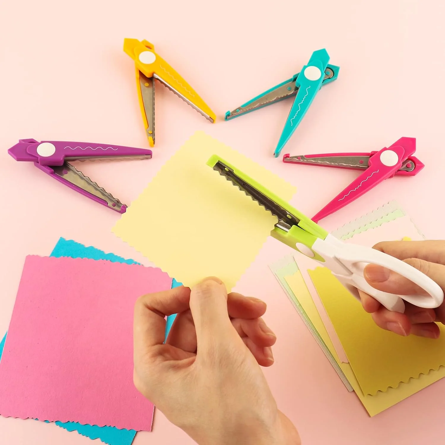 ست قیچی لبه کاغذی تزئینی، 5 جفت لبه قیچی قابل تعویض با محفظه سازماندهی قابل حمل، عالی برای برش لبه موجی کاغذ DIY، صنایع دستی، اسکرپ بوک، طراحی کوئیلینگ کاغذی کودکان