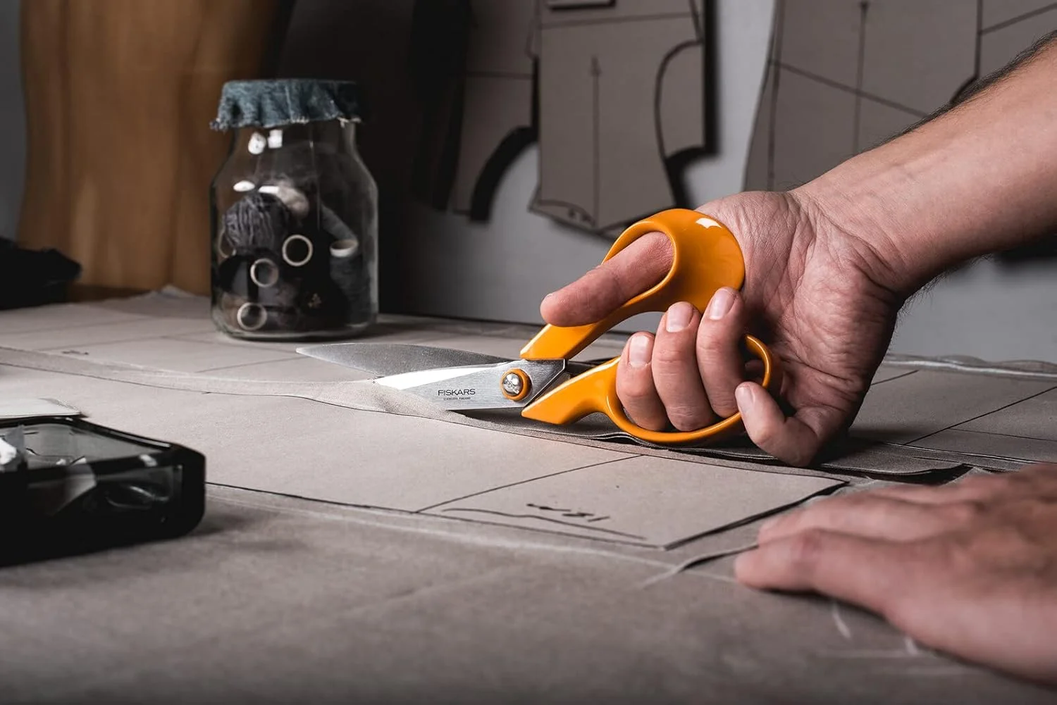 قیچی خیاطی فیسکارس، طول: 27 سانتی متر، تیغه فولاد ضد زنگ / دسته پلاستیکی، نارنجی، کلاسیک، 1005145 قیچی خیاطی فیسکارس، طول: 27 سانتی متر، تیغه فولاد ضد زنگ / دسته پلاستیکی، نارنجی، کلاسیک، 1005145