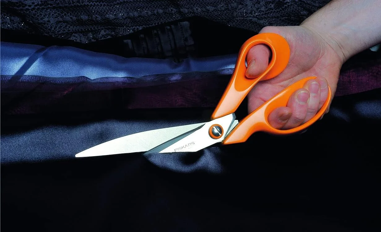 قیچی خیاطی فیسکارس، طول: 27 سانتی متر، تیغه فولاد ضد زنگ / دسته پلاستیکی، نارنجی، کلاسیک، 1005145 قیچی خیاطی فیسکارس، طول: 27 سانتی متر، تیغه فولاد ضد زنگ / دسته پلاستیکی، نارنجی، کلاسیک، 1005145