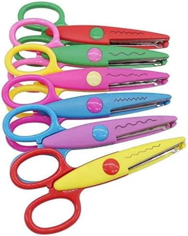 قیچی های زیگزاگ طرح دار زیلزون مناسب کارهای هنری و تزئینی (بسته 6 عددی)، چند رنگ قیچی های زیگزاگ طرح دار زیلزون مناسب کارهای هنری و تزئینی (بسته 6 عددی)، چند رنگ