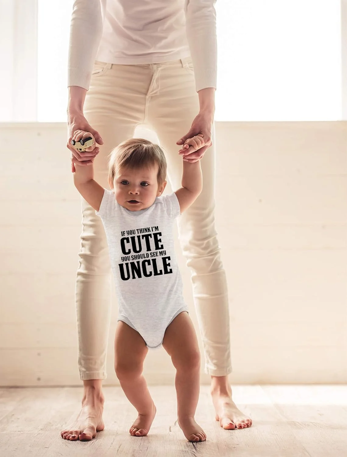 CBTwear اگر فکر می کنید من بامزه هستم باید عموی من را ببینید - هدیه ای برای خواهرزاده ها یا برادرزاده ها - لباس نوزادی یک تکه بامزه CBTwear اگر فکر می کنید من بامزه هستم باید عموی من را ببینید - هدیه ای برای خواهرزاده ها یا برادرزاده ها - لباس نوزادی یک تکه بامزه