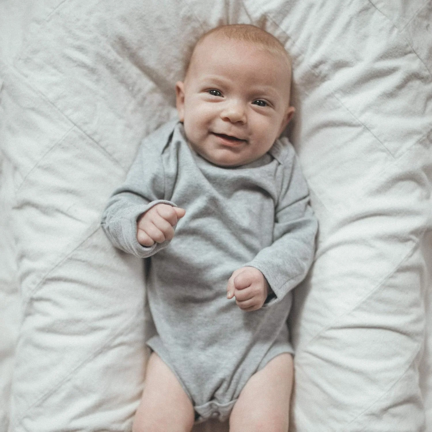 ست بادی نوزادی دکمه دار از پهلو، 100% پنبه پسرانه دخترانه یونی‌سکس کیمونو، بسته 4 عددی