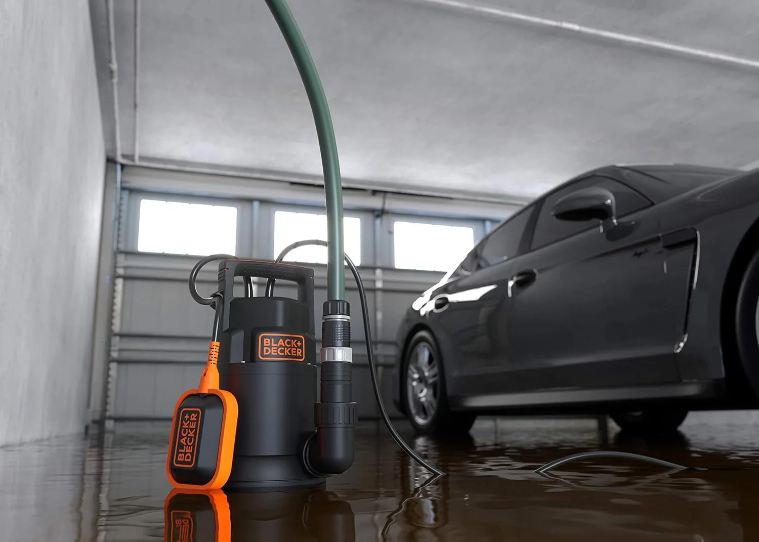 پمپ آب صاف Black & Decker BXUP250PCE 250W، حداکثر جریان 6000 لیتر در ساعت، حداکثر ارتفاع 6 متر