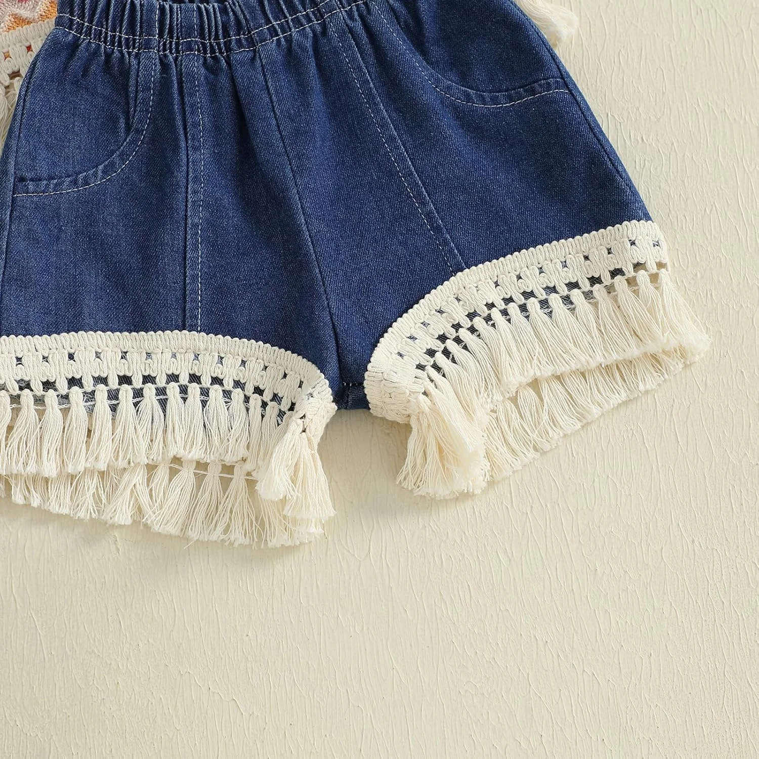 BSaogr لباس تابستانی دخترانه بچه گانه، ست تاپ بدون آستین راه راه با حاشیه منگوله دار + شورت جین BSaogr لباس تابستانی دخترانه بچه گانه، ست تاپ بدون آستین راه راه با حاشیه منگوله دار + شورت جین