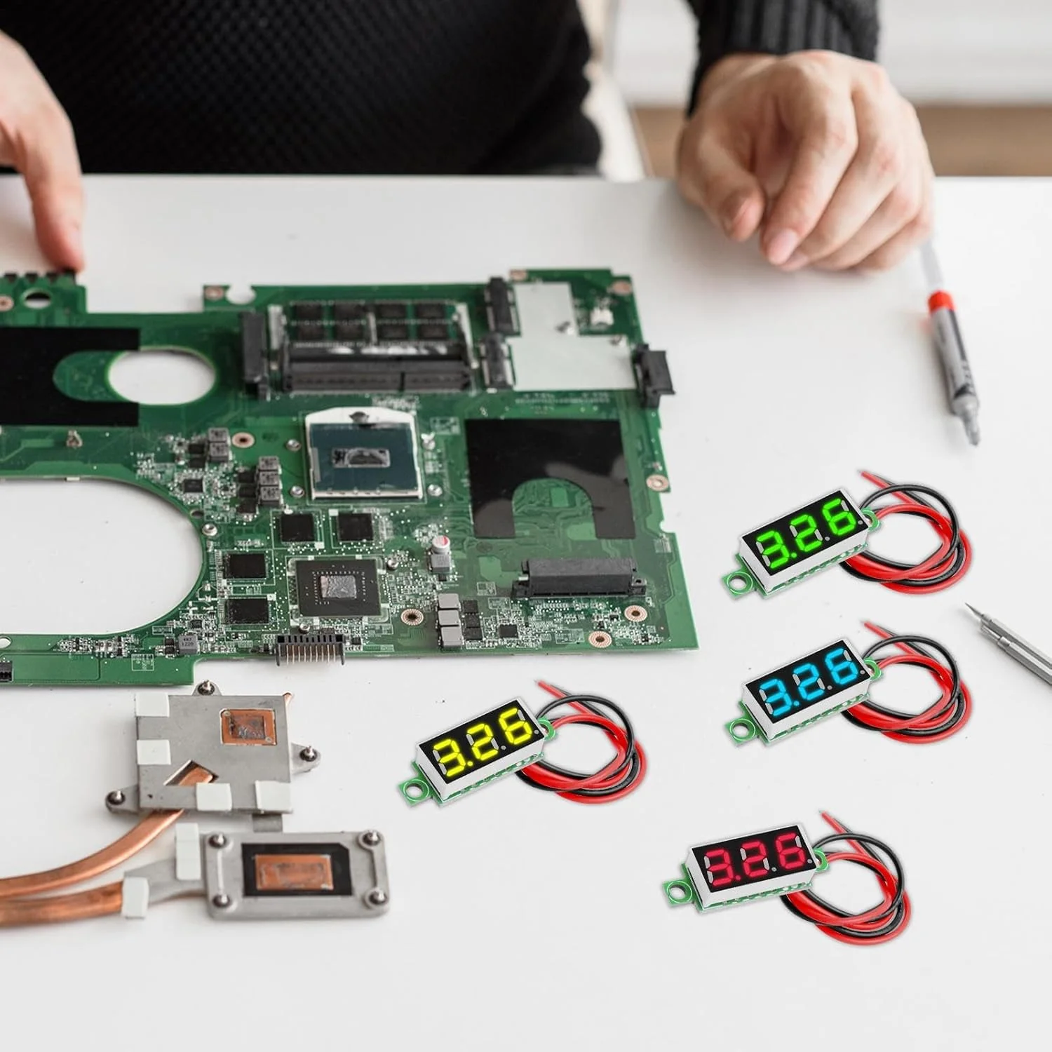 نمایشگر ولتاژ LED - لوله دیجیتال LED 7 سگمنتی 0.28 اینچی، قطعات ولت متر برای پنل های خانگی، موبایل، دریایی، RV، صوتی، الکتریکی و صنعتی نمایشگر ولتاژ LED - لوله دیجیتال LED 7 سگمنتی 0.28 اینچی، قطعات ولت متر برای پنل های خانگی، موبایل، دریایی، RV، صوتی، الکتریکی و صنعتی