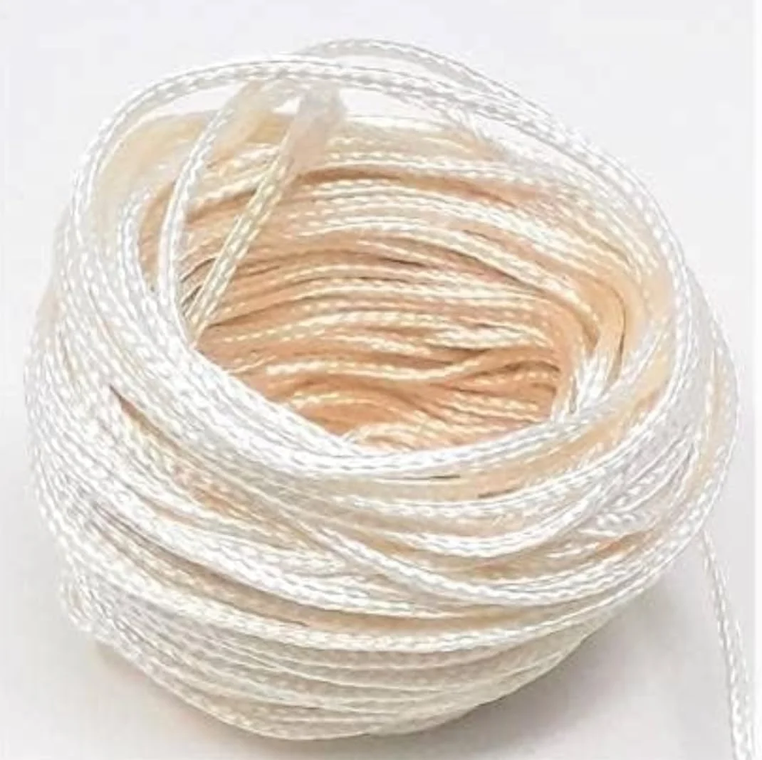 نخ ابریشم سفید SAFED DHAGA برای سیارات قمری (چاندرا) - سفید، زهره (شوکرا) سفید، ما سرسواتی - سفید (همچنین برای چشم زخم نظر) (20 متر) نخ ابریشم سفید SAFED DHAGA برای سیارات قمری (چاندرا) - سفید، زهره (شوکرا) سفید، ما سرسواتی - سفید (همچنین برای چشم زخم نظر) (20 متر)