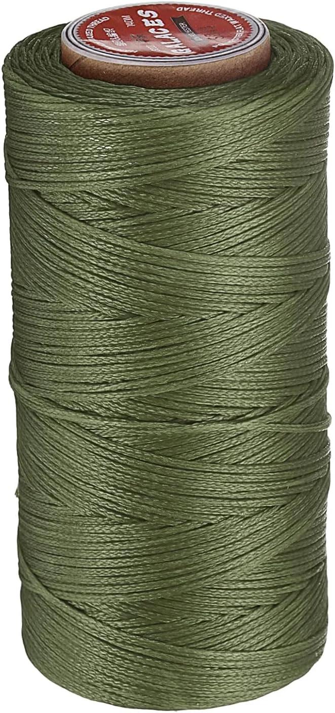 نخ موم زده چرم دوزی تخت QUARKZMAN، 140 متر / 153 یارد نخ موم زده پلی استر، نخ دوخت موم زده 300D برای صنایع دستی چرمی، صحافی، دستبندهای بافته شده، سبز چمنی