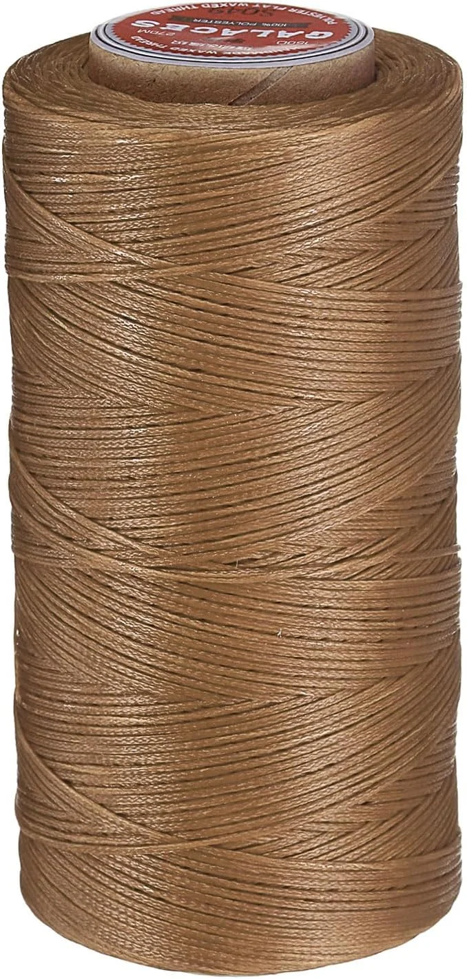نخ موم زده چرم دوزی تخت QUARKZMAN، 270 متر / 295 یارد نخ موم زده پلی استر، نخ دوخت موم زده 150D برای صنایع دستی چرمی، صحافی، دستبندهای بافته شده، قهوه ای خاکی