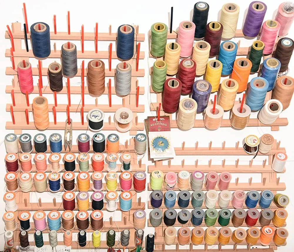 نگهدارنده نخ چوبی 60 تایی NW، قفسه و سازمان دهنده نخ خیاطی و گلدوزی، قفسه نخ برای خیاطی با قلاب های آویز نگهدارنده نخ چوبی 60 تایی NW، قفسه و سازمان دهنده نخ خیاطی و گلدوزی، قفسه نخ برای خیاطی با قلاب های آویز
