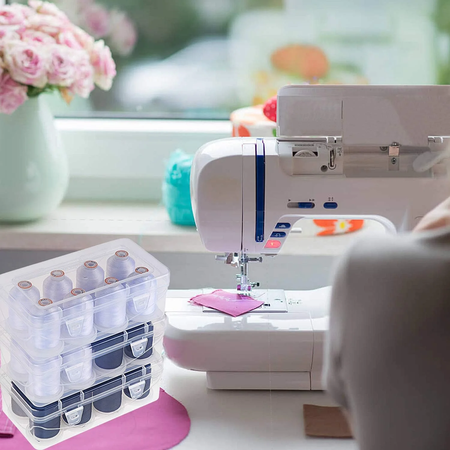 نخ گلدوزی پلی استر New brothread، 1000 متر هر کدام با جعبه نگهداری پلاستیکی شفاف برای گلدوزی و لحاف دوزی - 4 عدد سفید + 4 عدد مشکی نخ گلدوزی پلی استر New brothread، 1000 متر هر کدام با جعبه نگهداری پلاستیکی شفاف برای گلدوزی و لحاف دوزی - 4 عدد سفید + 4 عدد مشکی