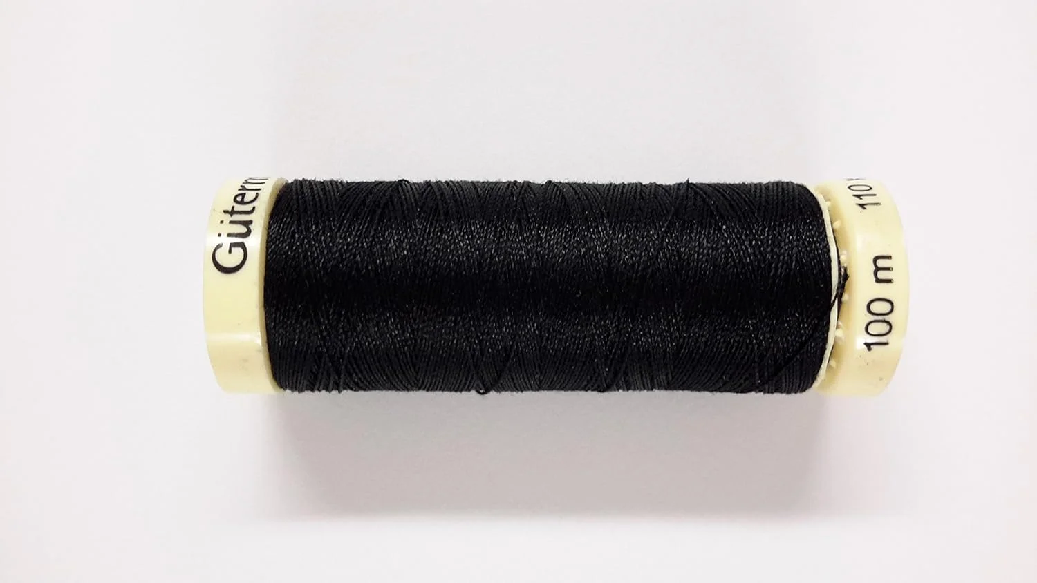 نخ خیاطی همه کاره گاترمن، پلی استر، مشکی، 100 متر نخ خیاطی همه کاره گاترمن، پلی استر، مشکی، 100 متر