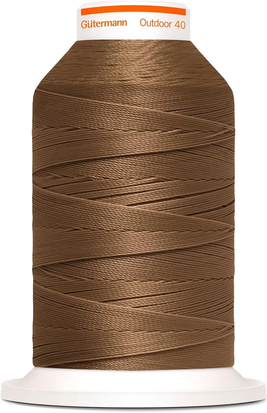 نخ خیاطی مخصوص فضای باز گوترمن 40 - نخ خیاطی ویژه برای پارچه های فضای باز. شماره 40 طول 400 متر - نخ خیاطی مقاوم در برابر اشعه ماوراء بنفش 798300 (قهوه ای-2990)