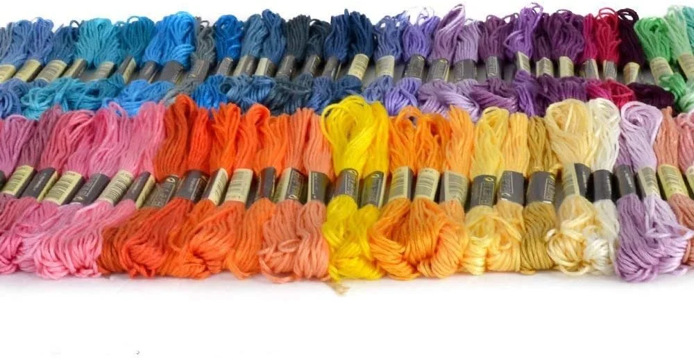 100 کلاف نخ گلدوزی 6 رشته ای پنبه ای در رنگ های مختلف
