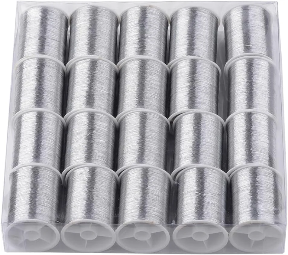 کابودیالز 20 قرقره نخ نقره ای 1100 متری براق برای گلدوزی، خیاطی با ماشین، لحاف دوزی، نخ های زرق و برق دار فلزی PET برای دوخت، ساخت کاردستی، سوزن دوزی و تزئین لباس
