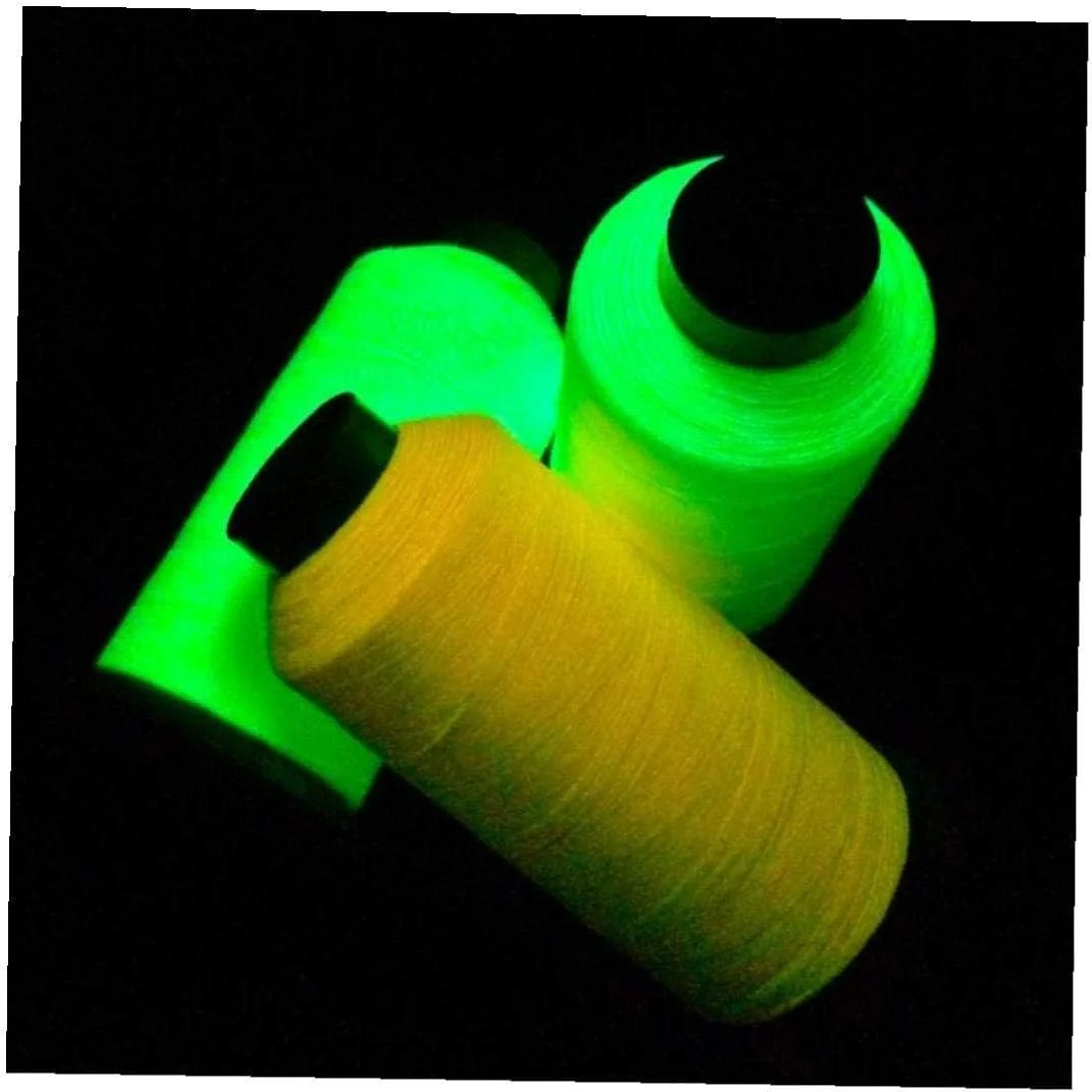 bhNGlp-Qfq یک عدد قرقره سبز 1000 یاردی نخ خیاطی گلدوزی DIY شب تاب درخشان