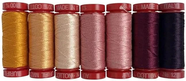 مجموعه طراحان آوریفیل، 7 قرقره کوچک نخ 100% پنبه 12wt (هر کدام 54 یارد) AM12AC7 - Anemone اثر Allie McCathren - ساخت ایتالیا