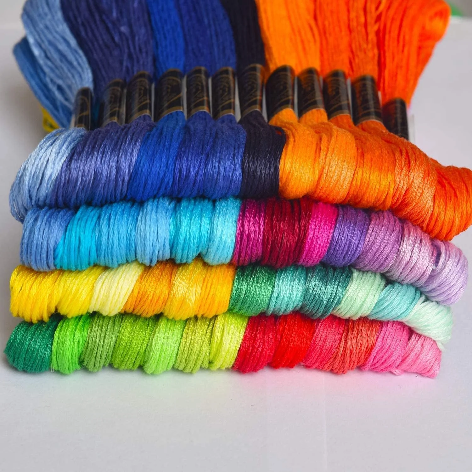 کلاف نخ گلدوزی رنگین کمانی آکریتی پنبه ای برای دستبندهای دوستی، کوک متقاطع، کارهای دستی DIY - نخ رنگی مخلوط، 25 عدد، 60 گرم، چند رنگ (رنگ ممکن است متفاوت باشد)