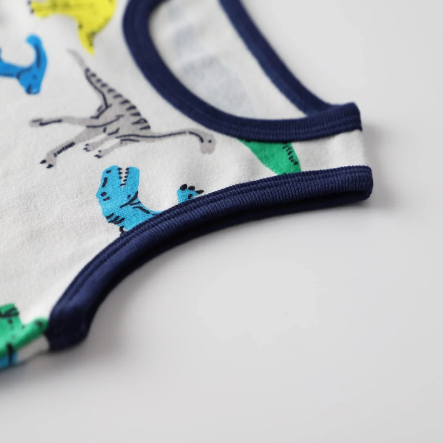 ست 3 عددی تاپ های تانک تابستانی پسرانه و دخترانه LeeXiang، زیرپوش های طرح کارتونی (رنگ دایناسور، 6 سال) ست 3 عددی تاپ های تانک تابستانی پسرانه و دخترانه LeeXiang، زیرپوش های طرح کارتونی (رنگ دایناسور، 6 سال)