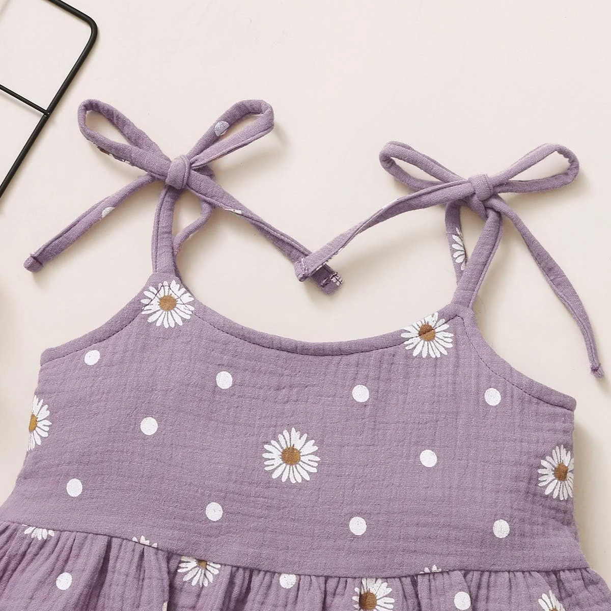 Jeinxcn ست لباس تابستانی دخترانه شامل تاپ رکابی یقه هالتر طرح گل آفتابگردان و شلوارک Jeinxcn ست لباس تابستانی دخترانه شامل تاپ رکابی یقه هالتر طرح گل آفتابگردان و شلوارک