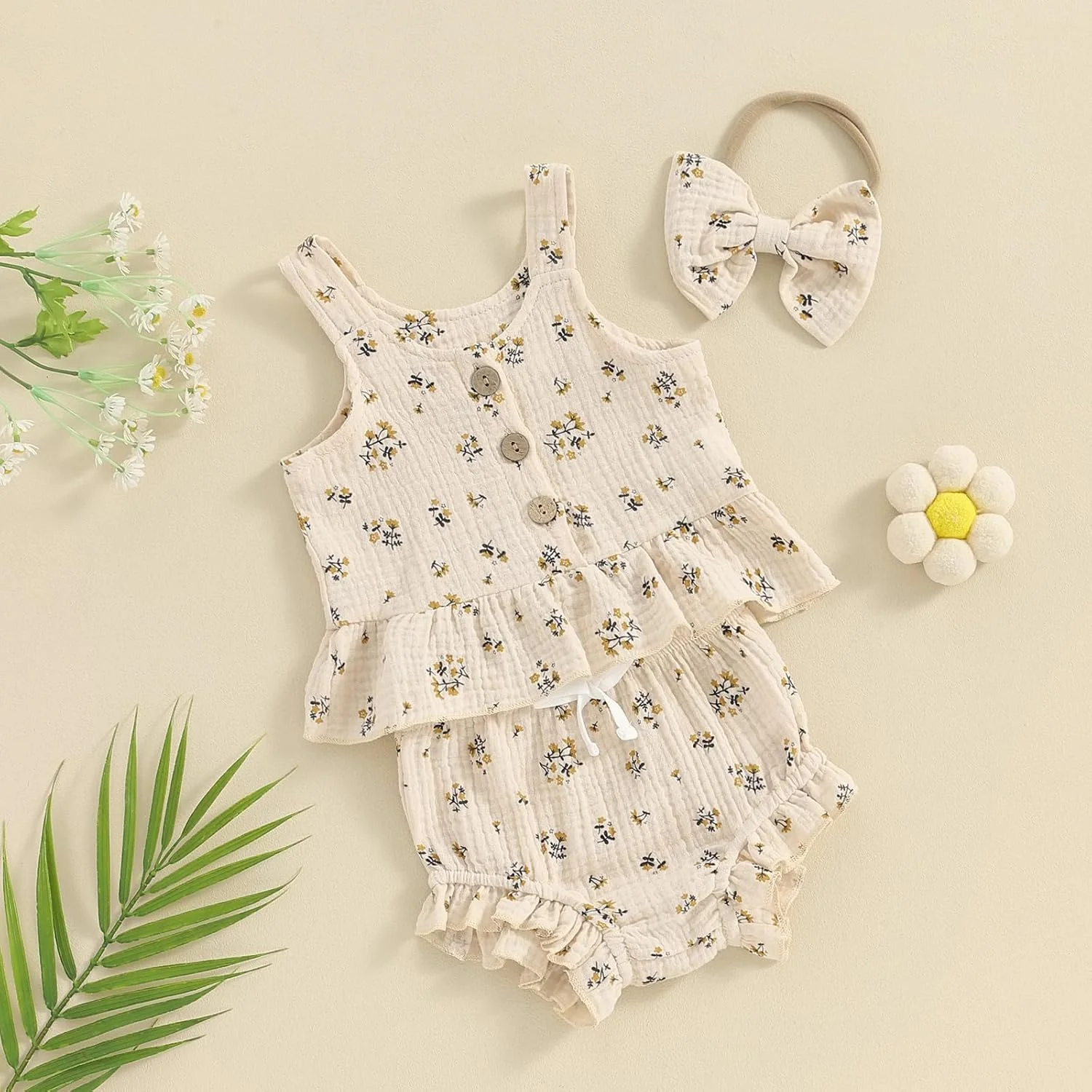 ست لباس تابستانی نوزاد دخترانه Kayotuas شامل تاپ بدون آستین یقه هالتر طرح گل، شورت چیندار و هدبند پاپیونی، 3 تکه ست لباس تابستانی نوزاد دخترانه Kayotuas شامل تاپ بدون آستین یقه هالتر طرح گل، شورت چیندار و هدبند پاپیونی، 3 تکه